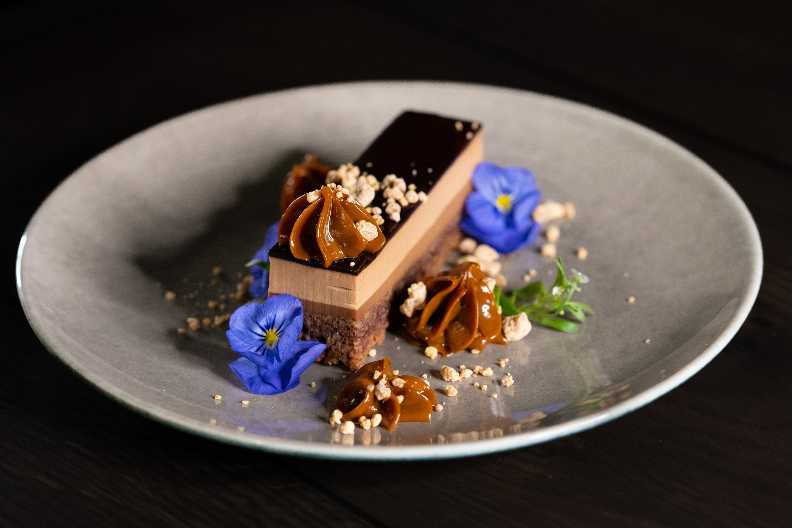 Trolltunga - Dessert - Sjokolade entremet Modern Catering AS